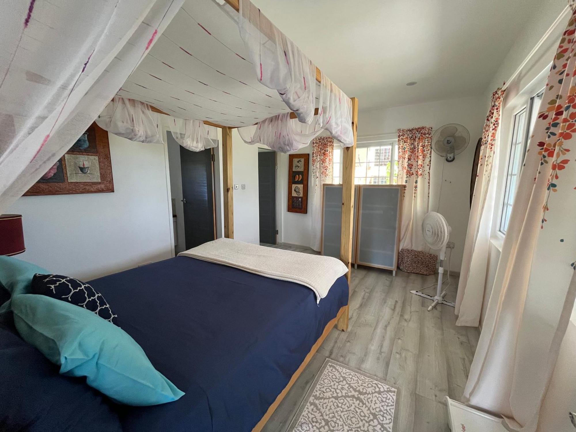 Waves Villa Guesthouse Кингстаун Экстерьер фото